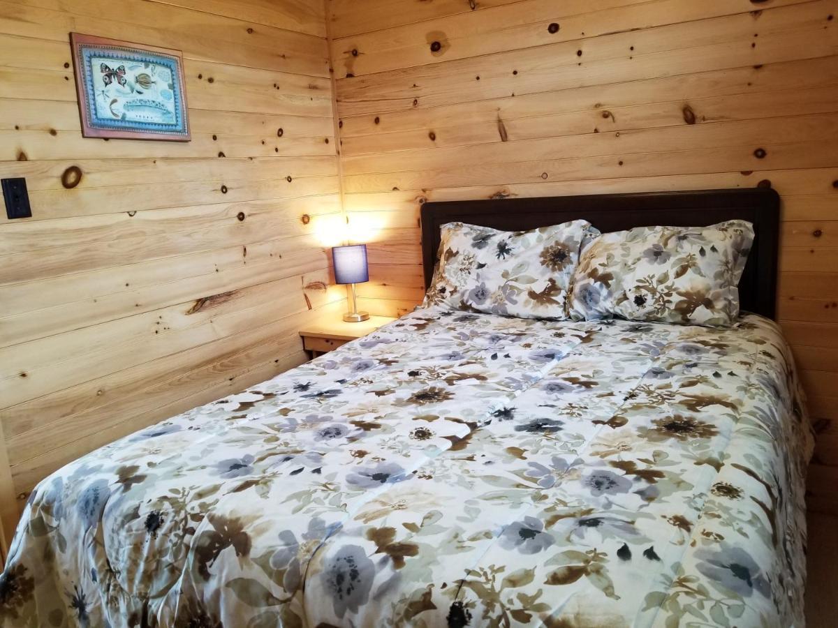Hampton Blue Spruces Cottages מראה חיצוני תמונה