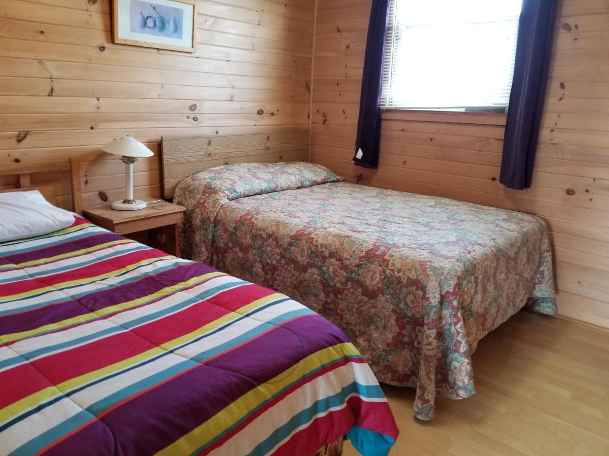 Hampton Blue Spruces Cottages מראה חיצוני תמונה