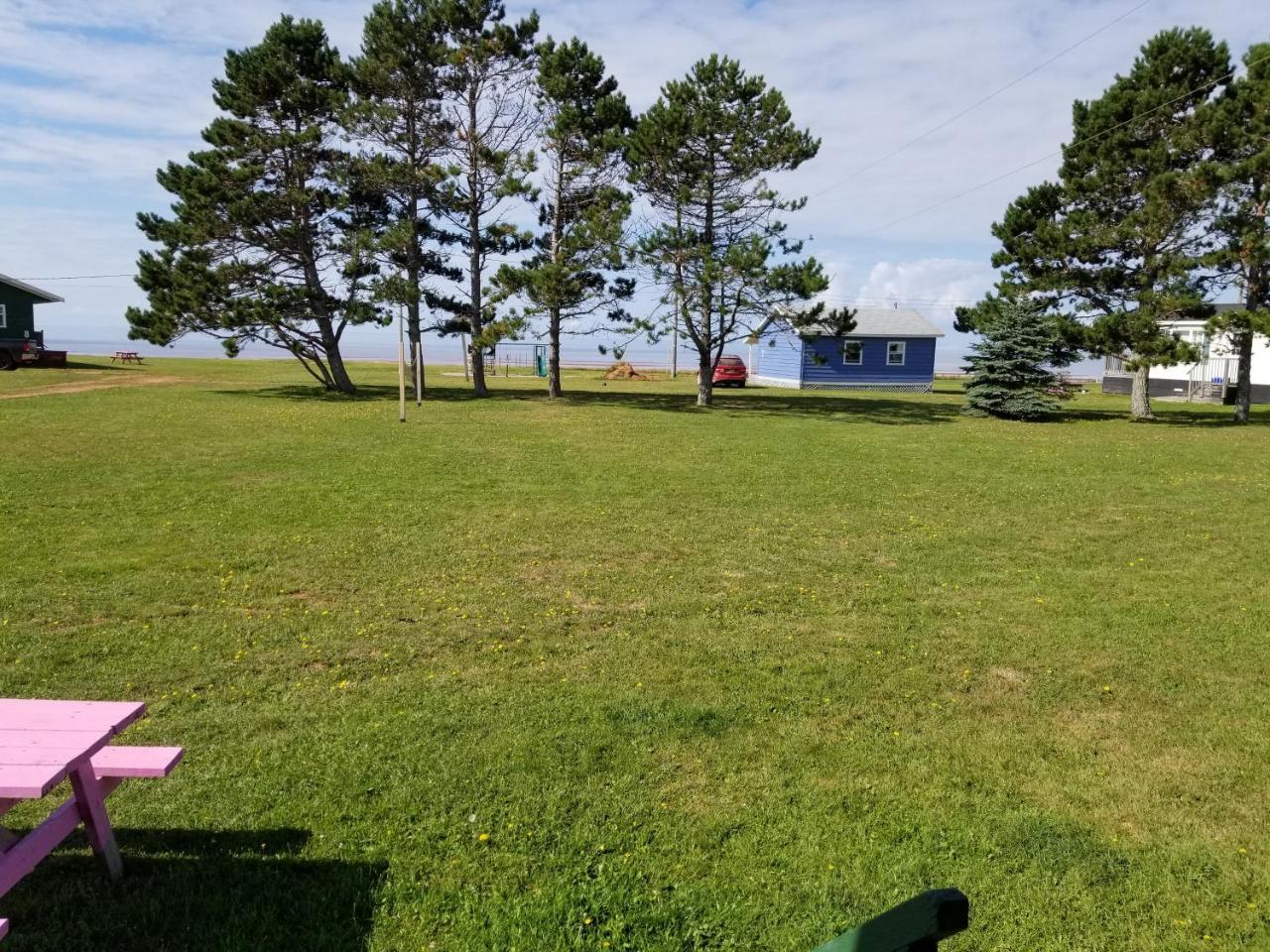 Hampton Blue Spruces Cottages מראה חיצוני תמונה