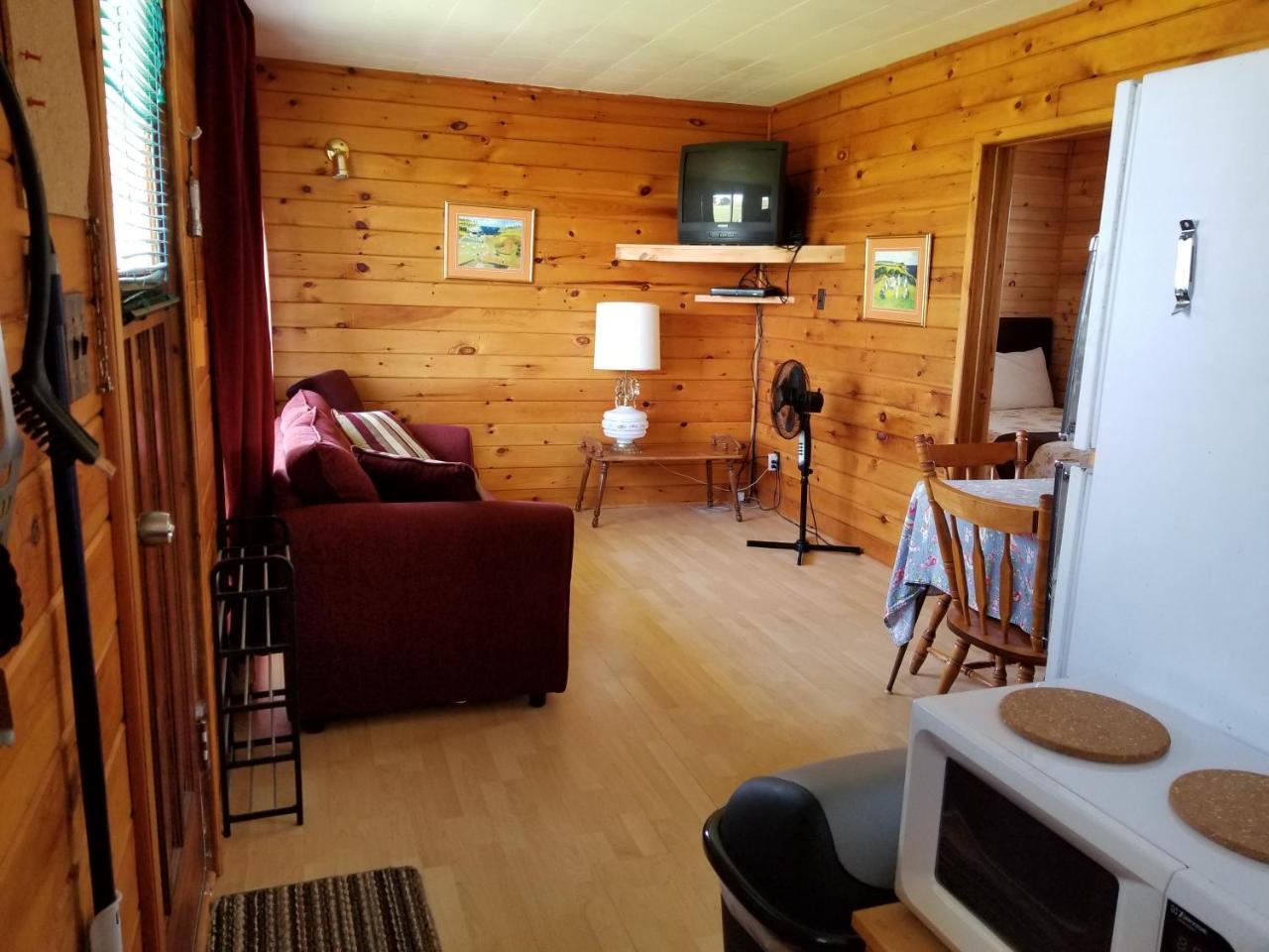 Hampton Blue Spruces Cottages מראה חיצוני תמונה