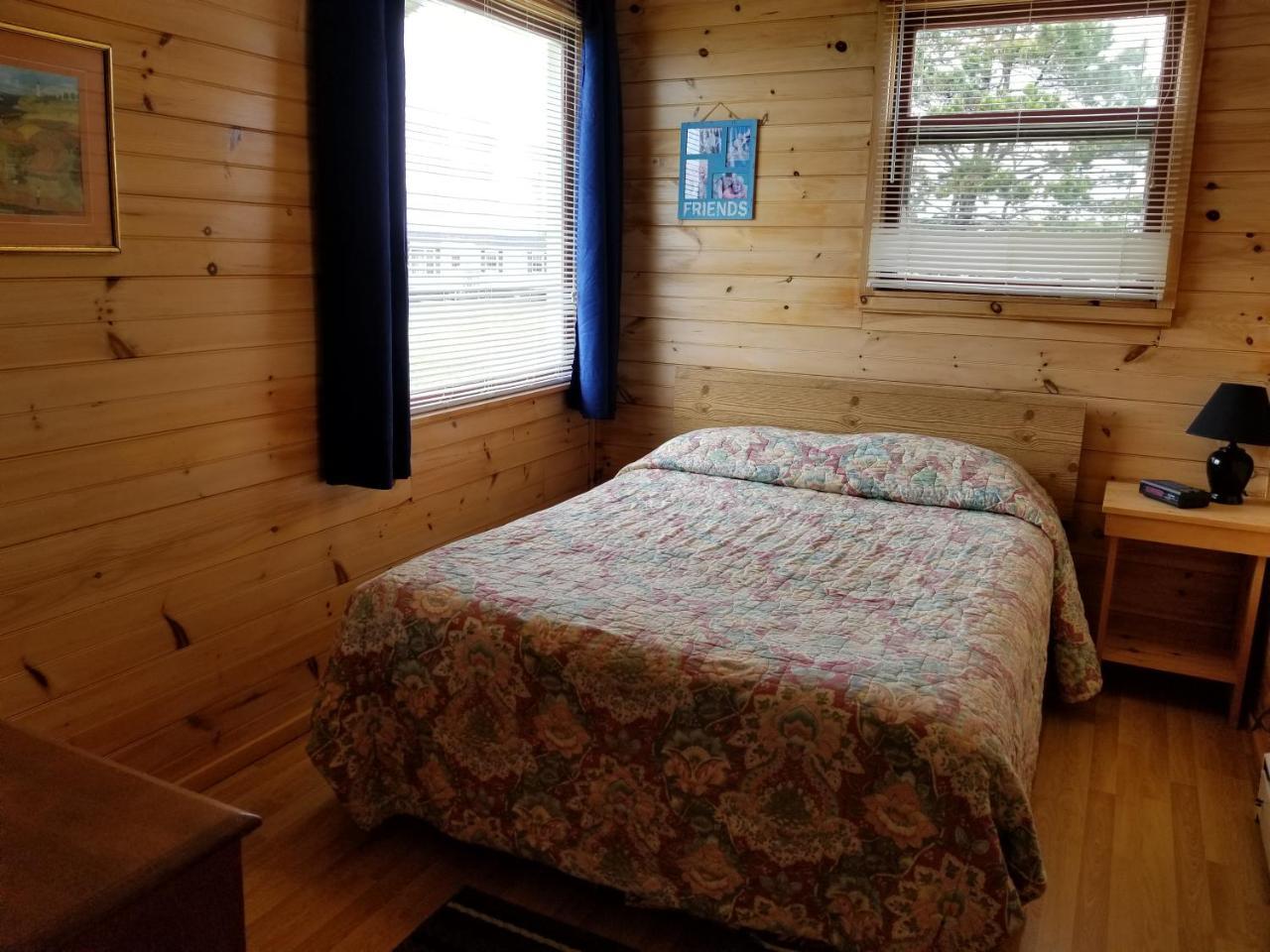Hampton Blue Spruces Cottages מראה חיצוני תמונה