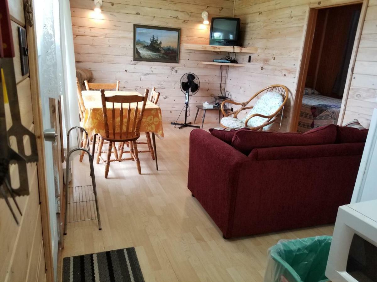 Hampton Blue Spruces Cottages מראה חיצוני תמונה