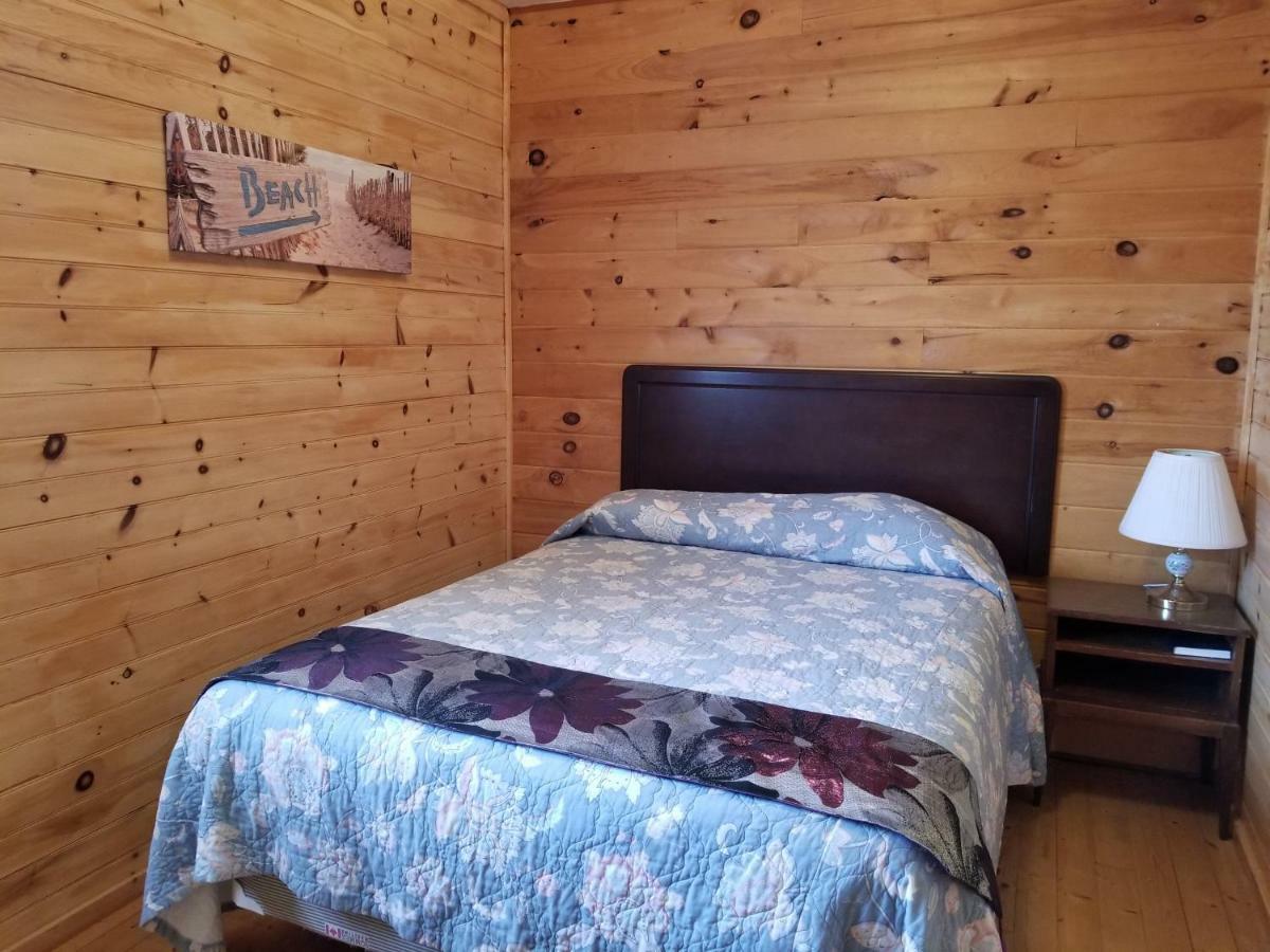 Hampton Blue Spruces Cottages מראה חיצוני תמונה